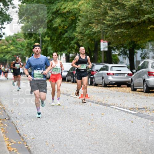 21.09.2025 - PSD Bank Halbmarathon Dr. Thomas Lammeyer http://msf.ph/oto/8917633 21.09.2025 10:34:02 Laufen 1525, 1900, 1921, 1935 meine-sportfotos.de