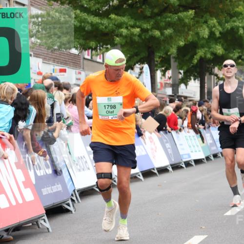 21.09.2025 - PSD Bank Halbmarathon Strokosch-Dieckow http://msf.ph/oto/8917637 21.09.2025 11:44:45 Ziel 1798, 1839, 2188, 2308, 2351 meine-sportfotos.de
