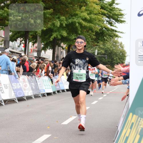 21.09.2025 - PSD Bank Halbmarathon Strokosch-Dieckow http://msf.ph/oto/8917667 21.09.2025 11:44:57 Ziel 1554, 2303 meine-sportfotos.de
