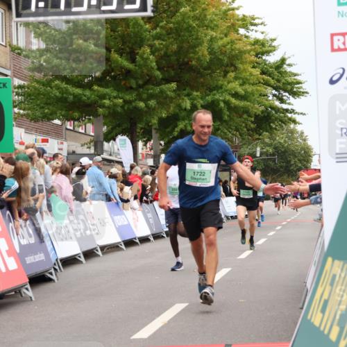 21.09.2025 - PSD Bank Halbmarathon Strokosch-Dieckow http://msf.ph/oto/8917752 21.09.2025 11:45:16 Ziel 1123, 1722, 1774, 1958, 2136, 2171, 2501, 3925 meine-sportfotos.de