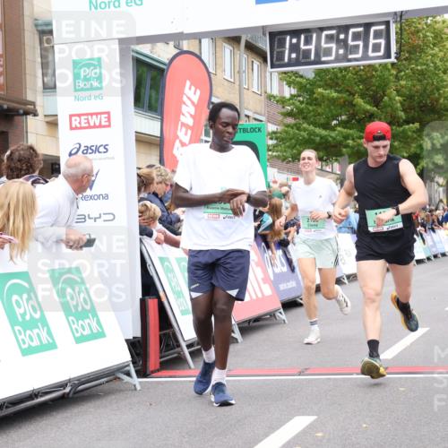 21.09.2025 - PSD Bank Halbmarathon Strokosch-Dieckow http://msf.ph/oto/8917777 21.09.2025 11:45:20 Ziel 1123, 1722, 1774, 1958, 2136, 2501, 3024 meine-sportfotos.de