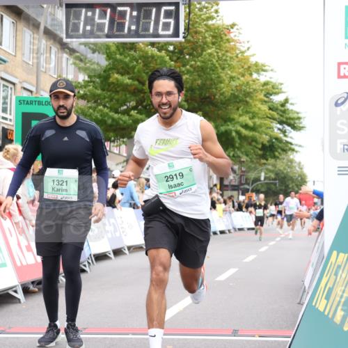 21.09.2025 - PSD Bank Halbmarathon Strokosch-Dieckow http://msf.ph/oto/8918099 21.09.2025 11:46:39 Ziel 1321, 1583, 2791, 2919, 3630 meine-sportfotos.de