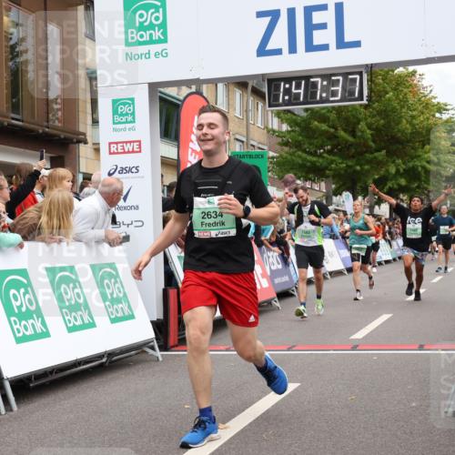 21.09.2025 - PSD Bank Halbmarathon Strokosch-Dieckow http://msf.ph/oto/8918205 21.09.2025 11:47:00 Ziel 1465, 1582, 1601, 1810, 1956, 1993, 2634, 3102 meine-sportfotos.de