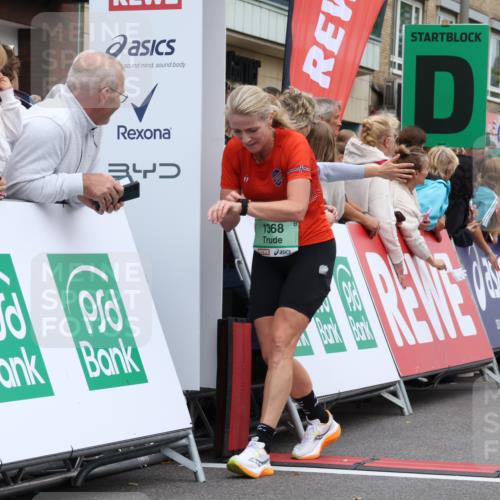 21.09.2025 - PSD Bank Halbmarathon Strokosch-Dieckow http://msf.ph/oto/8918257 21.09.2025 11:47:07 Ziel 1368, 1465, 1582, 1810, 1993, 2070, 2078, 2478, 2634, 3078 meine-sportfotos.de