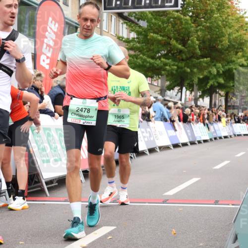 21.09.2025 - PSD Bank Halbmarathon Strokosch-Dieckow http://msf.ph/oto/8918292 21.09.2025 11:47:13 Ziel 1368, 1965, 2070, 2078, 2478, 3078 meine-sportfotos.de