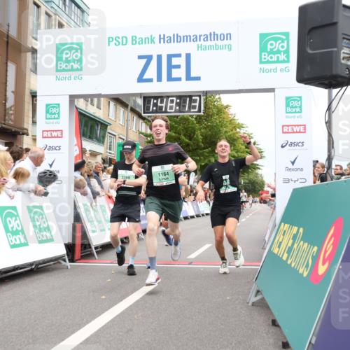 21.09.2025 - PSD Bank Halbmarathon Strokosch-Dieckow http://msf.ph/oto/8918349 21.09.2025 11:47:36 Ziel 1164, 1401, 1530, 2049, 2234, 2522, 2971, 3389 meine-sportfotos.de