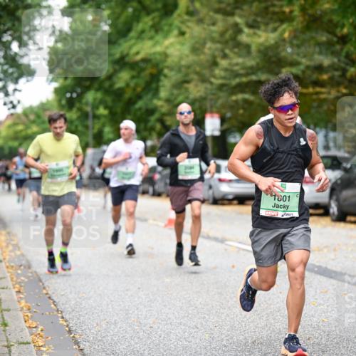 21.09.2025 - PSD Bank Halbmarathon Dr. Thomas Lammeyer http://msf.ph/oto/8918366 21.09.2025 10:35:39 Laufen 1800, 1801 meine-sportfotos.de