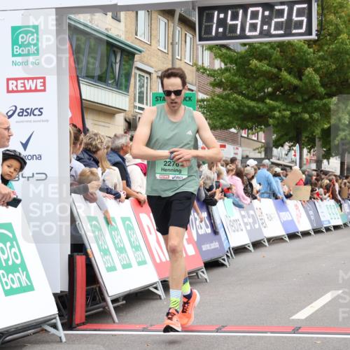 21.09.2025 - PSD Bank Halbmarathon Strokosch-Dieckow http://msf.ph/oto/8918394 21.09.2025 11:47:49 Ziel 2276, 2570 meine-sportfotos.de