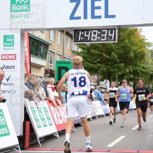 21.09.2025 - PSD Bank Halbmarathon Strokosch-Dieckow http://msf.ph/oto/8918410 21.09.2025 11:47:57 Ziel 1962, 2193, 2394 meine-sportfotos.de