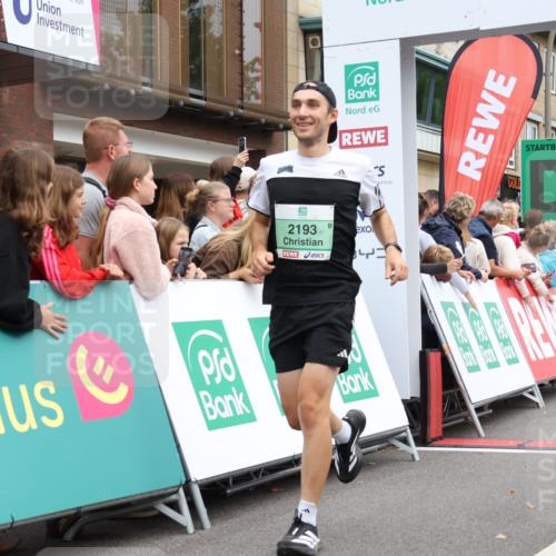 21.09.2025 - PSD Bank Halbmarathon Strokosch-Dieckow http://msf.ph/oto/8918434 21.09.2025 11:48:01 Ziel 1962, 2193, 2233, 2394, 2725 meine-sportfotos.de
