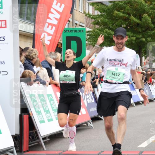 21.09.2025 - PSD Bank Halbmarathon Strokosch-Dieckow http://msf.ph/oto/8918478 21.09.2025 11:48:09 Ziel 1081, 1412, 2230, 2233, 2725, 4054 meine-sportfotos.de