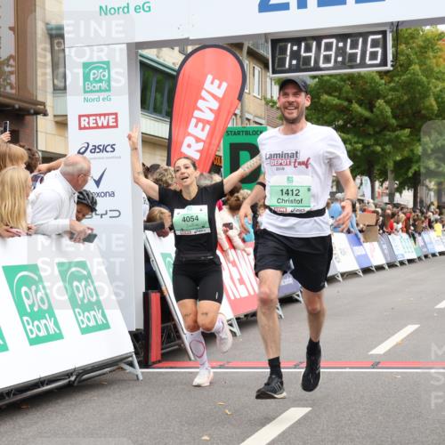 21.09.2025 - PSD Bank Halbmarathon Strokosch-Dieckow http://msf.ph/oto/8918480 21.09.2025 11:48:09 Ziel 1081, 1412, 2230, 2233, 2725, 4054 meine-sportfotos.de