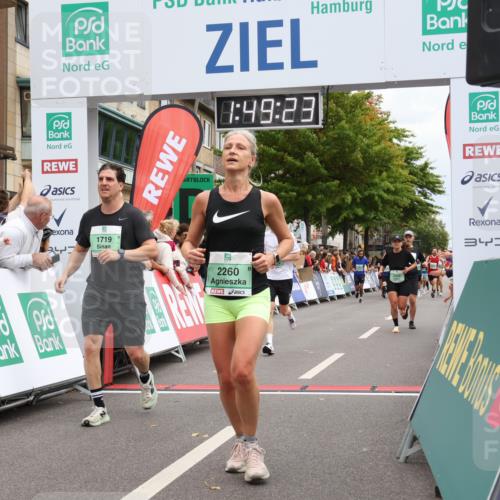 21.09.2025 - PSD Bank Halbmarathon Strokosch-Dieckow http://msf.ph/oto/8918648 21.09.2025 11:48:47 Ziel 1719, 2182, 2260, 2415, 2421, 2564, 3088, 3288 meine-sportfotos.de