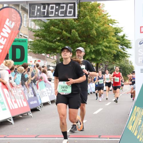 21.09.2025 - PSD Bank Halbmarathon Strokosch-Dieckow http://msf.ph/oto/8918663 21.09.2025 11:48:50 Ziel 1129, 1271, 1719, 1983, 1987, 2004, 2182, 2214, 2260, 2415, 2421, 2438, 2564, 3088 meine-sportfotos.de