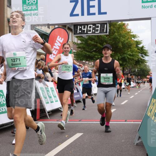 21.09.2025 - PSD Bank Halbmarathon Strokosch-Dieckow http://msf.ph/oto/8918694 21.09.2025 11:48:54 Ziel 1129, 1271, 1983, 1987, 2004, 2053, 2106, 2214, 2415, 2421, 2438, 2445, 3088 meine-sportfotos.de