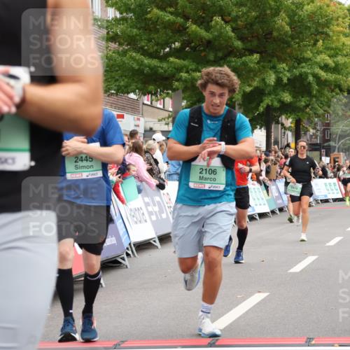 21.09.2025 - PSD Bank Halbmarathon Strokosch-Dieckow http://msf.ph/oto/8918703 21.09.2025 11:48:56 Ziel 1129, 1271, 1983, 1987, 2004, 2053, 2106, 2214, 2415, 2419, 2421, 2438, 2445, 3088 meine-sportfotos.de