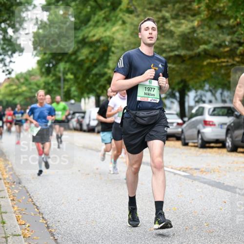 21.09.2025 - PSD Bank Halbmarathon Dr. Thomas Lammeyer http://msf.ph/oto/8918794 21.09.2025 10:36:28 Laufen 5, 1977, 2051 meine-sportfotos.de