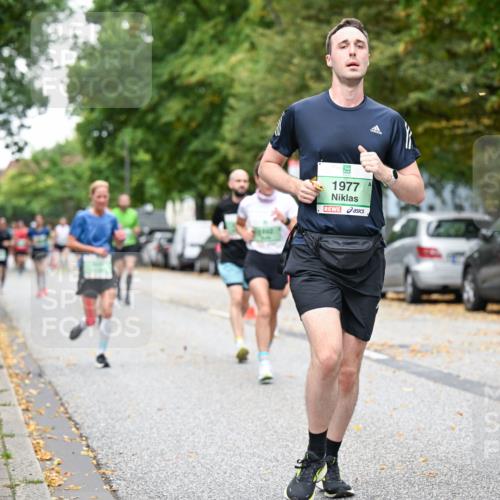 21.09.2025 - PSD Bank Halbmarathon Dr. Thomas Lammeyer http://msf.ph/oto/8918798 21.09.2025 10:36:28 Laufen 1977, 9, 2051 meine-sportfotos.de