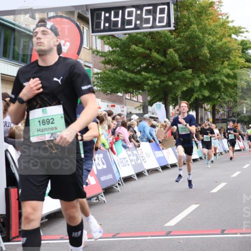 21.09.2025 - PSD Bank Halbmarathon Strokosch-Dieckow http://msf.ph/oto/8918824 21.09.2025 11:49:21 Ziel 1195, 1257, 1692, 2098, 2251, 2480, 2993, 3896 meine-sportfotos.de