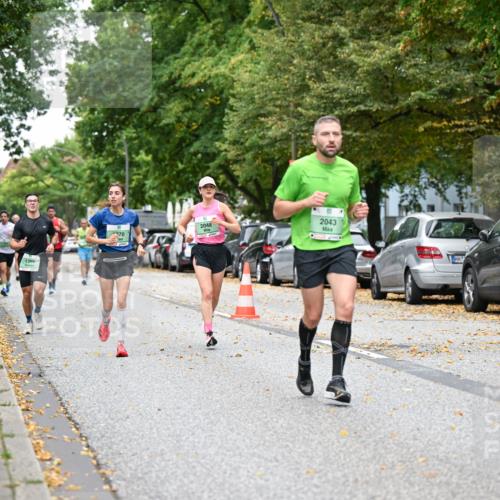 21.09.2025 - PSD Bank Halbmarathon Dr. Thomas Lammeyer http://msf.ph/oto/8918855 21.09.2025 10:36:34 Laufen 1399, 270, 2048, 2043 meine-sportfotos.de