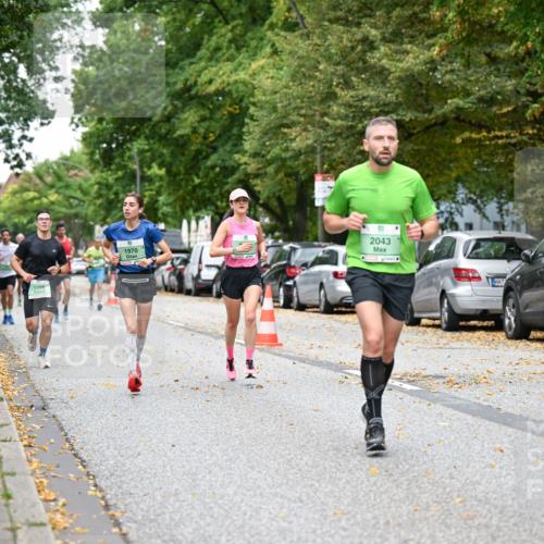 21.09.2025 - PSD Bank Halbmarathon Dr. Thomas Lammeyer http://msf.ph/oto/8918858 21.09.2025 10:36:34 Laufen 1399, 1970, 2043 meine-sportfotos.de