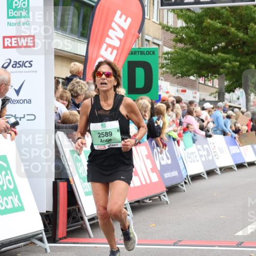 21.09.2025 - PSD Bank Halbmarathon Strokosch-Dieckow http://msf.ph/oto/8918948 21.09.2025 11:49:49 Ziel 1233, 1657, 2362, 2376, 2462, 2527, 2589, 3055 meine-sportfotos.de