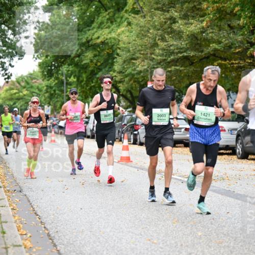 21.09.2025 - PSD Bank Halbmarathon Dr. Thomas Lammeyer http://msf.ph/oto/8919097 21.09.2025 10:36:59 Laufen 2027, 56, 2077, 2003, 1421 meine-sportfotos.de
