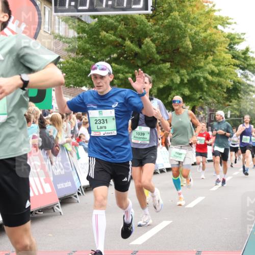 21.09.2025 - PSD Bank Halbmarathon Strokosch-Dieckow http://msf.ph/oto/8919361 21.09.2025 11:51:07 Ziel 1039, 1226, 1720, 2256, 2331, 2437, 2559, 2620, 2633, 3649, 3927 meine-sportfotos.de