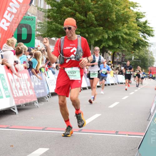 21.09.2025 - PSD Bank Halbmarathon Strokosch-Dieckow http://msf.ph/oto/8919418 21.09.2025 11:51:22 Ziel 1537, 1640, 2114, 2295, 2358, 2662, 3529 meine-sportfotos.de