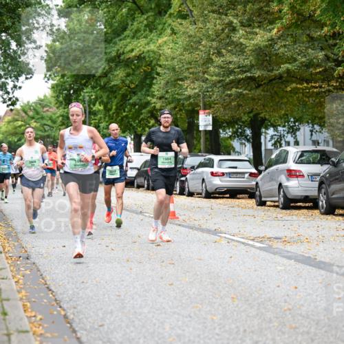 21.09.2025 - PSD Bank Halbmarathon Dr. Thomas Lammeyer http://msf.ph/oto/8919535 21.09.2025 10:37:47 Laufen 3909, 2212, 1984, 2395 meine-sportfotos.de