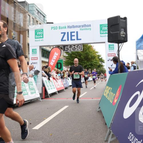 21.09.2025 - PSD Bank Halbmarathon Strokosch-Dieckow http://msf.ph/oto/8919580 21.09.2025 11:52:14 Ziel 1186, 1508, 2066, 2087, 2239, 2302, 3044, 3141, 3416, 4004 meine-sportfotos.de