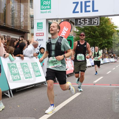 21.09.2025 - PSD Bank Halbmarathon Strokosch-Dieckow http://msf.ph/oto/8919723 21.09.2025 11:52:42 Ziel 2167, 2237, 2392, 2984, 4001, 4053 meine-sportfotos.de