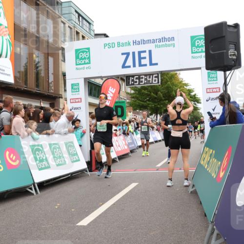 21.09.2025 - PSD Bank Halbmarathon Strokosch-Dieckow http://msf.ph/oto/8919784 21.09.2025 11:53:09 Ziel 1102, 1298, 1647, 2228, 2305, 2404, 3967 meine-sportfotos.de