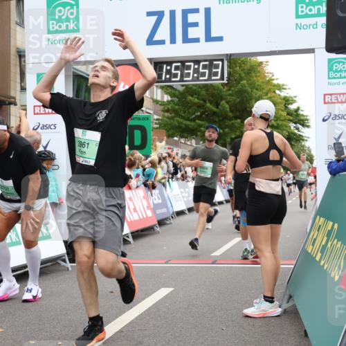 21.09.2025 - PSD Bank Halbmarathon Strokosch-Dieckow http://msf.ph/oto/8919811 21.09.2025 11:53:16 Ziel 1297, 1647, 2219, 2254, 2374, 2404, 2459, 2515, 2757, 2813, 2861, 3967 meine-sportfotos.de