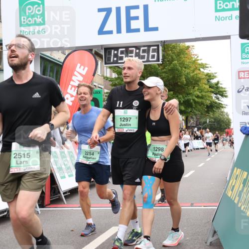 21.09.2025 - PSD Bank Halbmarathon Strokosch-Dieckow http://msf.ph/oto/8919831 21.09.2025 11:53:19 Ziel 1297, 2219, 2254, 2374, 2404, 2427, 2459, 2515, 2757, 2813, 2861 meine-sportfotos.de