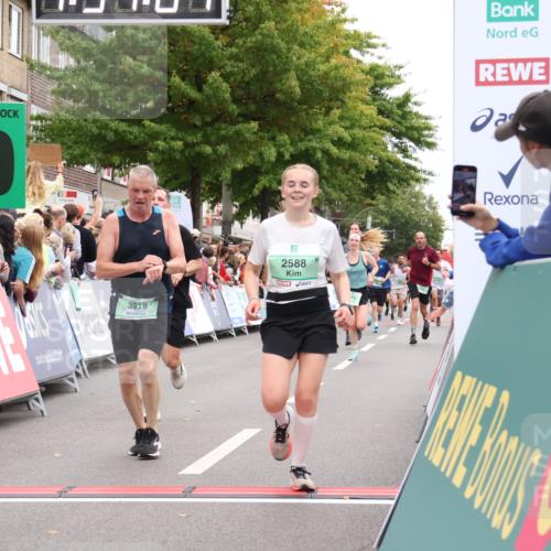 21.09.2025 - PSD Bank Halbmarathon Strokosch-Dieckow http://msf.ph/oto/8919876 21.09.2025 11:53:30 Ziel 1079, 1770, 2588, 2871, 3919, 4050 meine-sportfotos.de