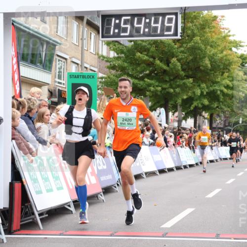 21.09.2025 - PSD Bank Halbmarathon Strokosch-Dieckow http://msf.ph/oto/8920152 21.09.2025 11:54:13 Ziel 2144, 2420, 2505, 2736, 2848, 2863, 3938 meine-sportfotos.de
