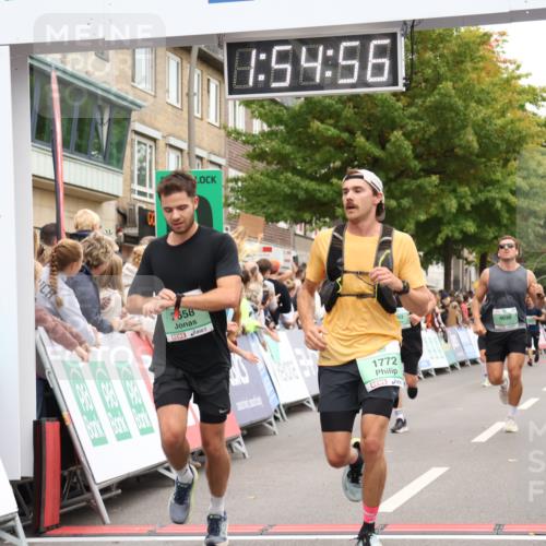21.09.2025 - PSD Bank Halbmarathon Strokosch-Dieckow http://msf.ph/oto/8920202 21.09.2025 11:54:20 Ziel 1053, 1772, 2420, 2505, 2658, 2848, 4036 meine-sportfotos.de