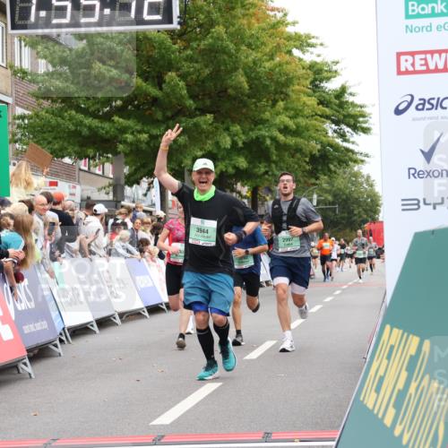 21.09.2025 - PSD Bank Halbmarathon Strokosch-Dieckow http://msf.ph/oto/8920338 21.09.2025 11:54:35 Ziel 1731, 2320, 2408, 2562, 2583, 2997, 3892, 3944 meine-sportfotos.de