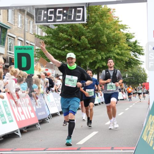 21.09.2025 - PSD Bank Halbmarathon Strokosch-Dieckow http://msf.ph/oto/8920344 21.09.2025 11:54:36 Ziel 1731, 2320, 2408, 2562, 2583, 2997, 3892, 3944 meine-sportfotos.de