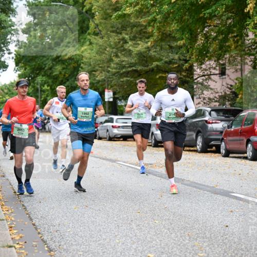 21.09.2025 - PSD Bank Halbmarathon Dr. Thomas Lammeyer http://msf.ph/oto/8920476 21.09.2025 10:39:17 Laufen 2053, 1415, 1992, 1529, 9, 214, 34915 meine-sportfotos.de