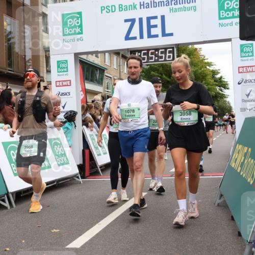 21.09.2025 - PSD Bank Halbmarathon Strokosch-Dieckow http://msf.ph/oto/8920527 21.09.2025 11:55:19 Ziel 1046, 1078, 1528, 2067, 2275, 2348, 2435, 2500, 2568, 2646, 2690, 2952, 3270, 3295, 3958, 3968, 4033 meine-sportfotos.de