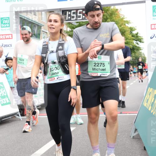 21.09.2025 - PSD Bank Halbmarathon Strokosch-Dieckow http://msf.ph/oto/8920534 21.09.2025 11:55:21 Ziel 1078, 1528, 1814, 2275, 2348, 2435, 2500, 2568, 2690, 2952, 3270, 3958, 3968 meine-sportfotos.de