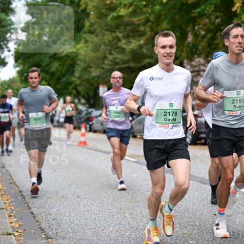 21.09.2025 - PSD Bank Halbmarathon Dr. Thomas Lammeyer http://msf.ph/oto/8920623 21.09.2025 10:39:32 Laufen 4037, 1956, 2178, 2157 meine-sportfotos.de