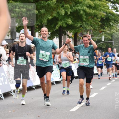 21.09.2025 - PSD Bank Halbmarathon Strokosch-Dieckow http://msf.ph/oto/8920678 21.09.2025 11:55:49 Ziel 1134, 1818, 1819, 2273, 2399, 2587, 2673, 2680, 2862 meine-sportfotos.de