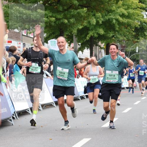 21.09.2025 - PSD Bank Halbmarathon Strokosch-Dieckow http://msf.ph/oto/8920681 21.09.2025 11:55:50 Ziel 1134, 1818, 1819, 2273, 2399, 2587, 2673, 2680, 2862 meine-sportfotos.de