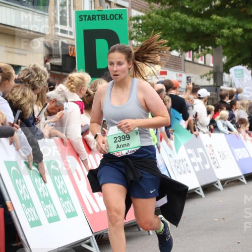 21.09.2025 - PSD Bank Halbmarathon Strokosch-Dieckow http://msf.ph/oto/8920701 21.09.2025 11:55:53 Ziel 1134, 1818, 1819, 2210, 2273, 2399, 2587, 2642, 3959 meine-sportfotos.de