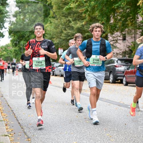 21.09.2025 - PSD Bank Halbmarathon Dr. Thomas Lammeyer http://msf.ph/oto/8920704 21.09.2025 10:39:42 Laufen 1959, 2158, 2106, 5 meine-sportfotos.de