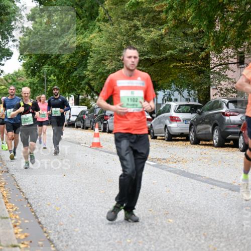 21.09.2025 - PSD Bank Halbmarathon Dr. Thomas Lammeyer http://msf.ph/oto/8920759 21.09.2025 10:39:50 Laufen 1321, 2391, 1102, 1794, 4915 meine-sportfotos.de