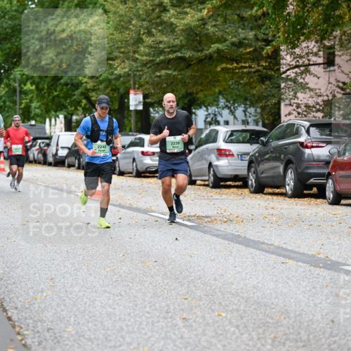 21.09.2025 - PSD Bank Halbmarathon Dr. Thomas Lammeyer http://msf.ph/oto/8920900 21.09.2025 10:40:08 Laufen 2307, 2478, 2240, 2239, 4915 meine-sportfotos.de